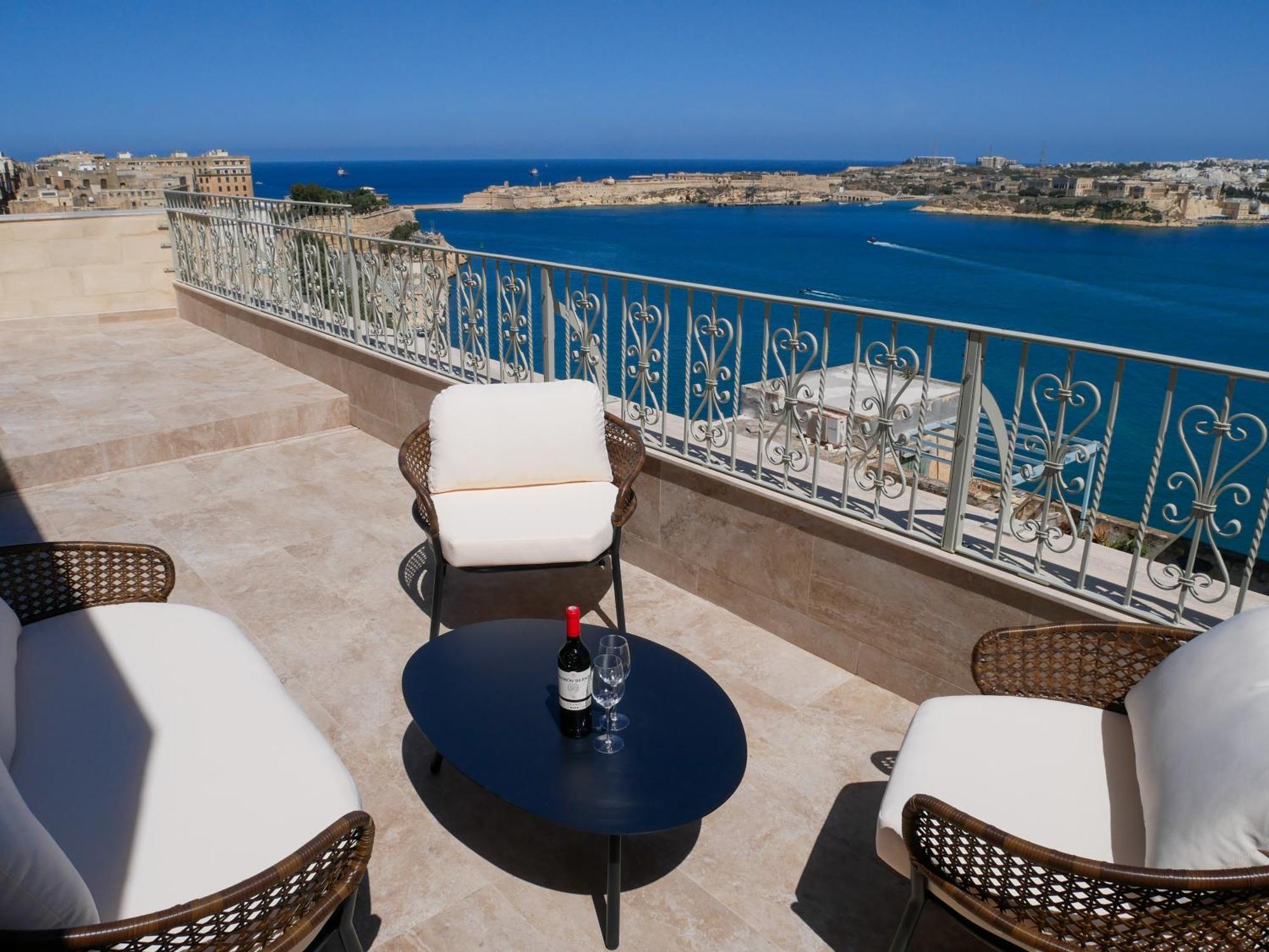 فندق Battery House فاليتا المظهر الخارجي الصورة